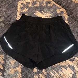 Lululemon Size 4, 4 Inch, Black